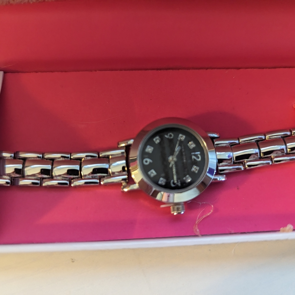 Isaac Mizrahi Live Watch